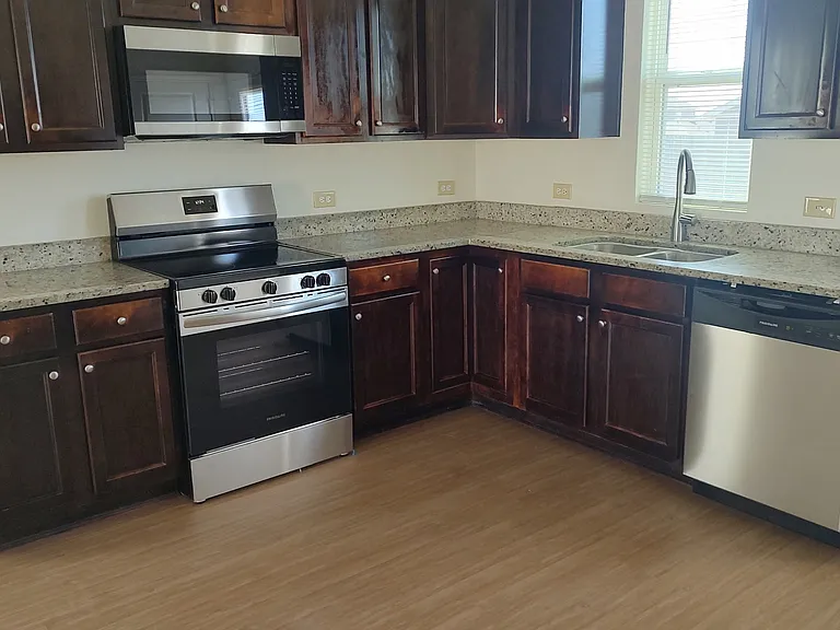 19313 Nathan Scott Way — Photo 2