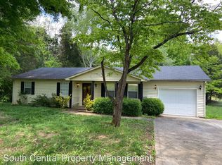 169 W Villa Dr, Bowling Green, KY 42101