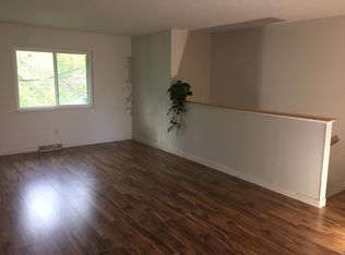 4466 Maplepark Rd, Stow, OH 44224