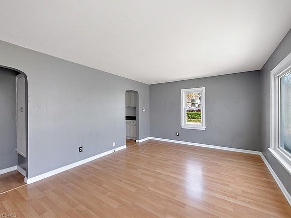 4th image of 2212 Quayle Dr