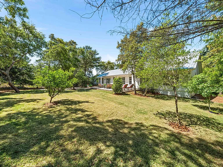 220 Seabreeze Cir — Photo 57