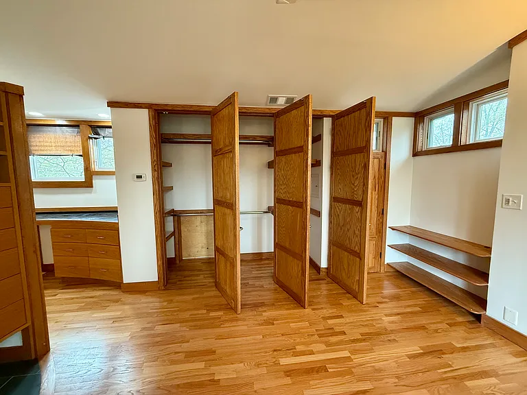 2909 Collins Ave — Photo 25