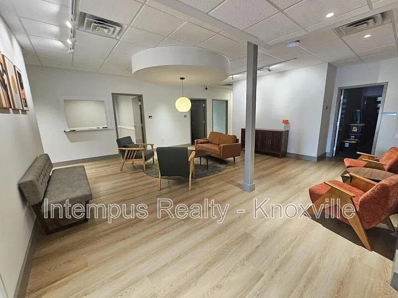 7134 Regal Ln — Photo 2