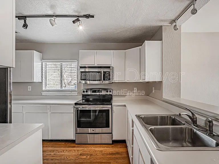 1099 S Walden Way #101 — Photo 33