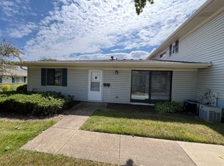 133 Shattuck Ct, Schaumburg, IL 60194