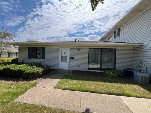 133 Shattuck Ct, Schaumburg, IL 60194