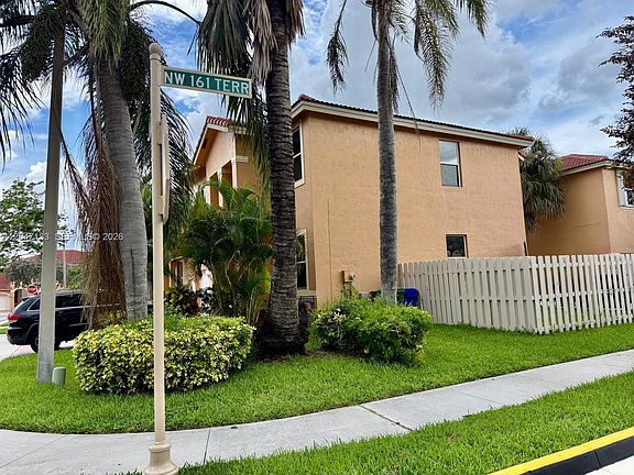 5th image of 16149 NW 22nd St