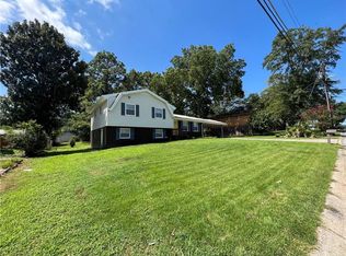 1641 Oxford Dr, Morrow, GA 30260