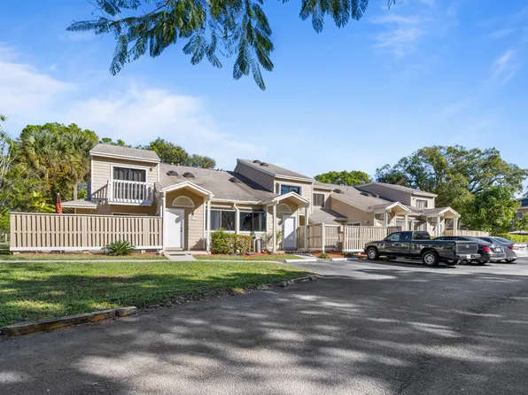 7176 Sportsmans Drive, North Lauderdale, FL 33068