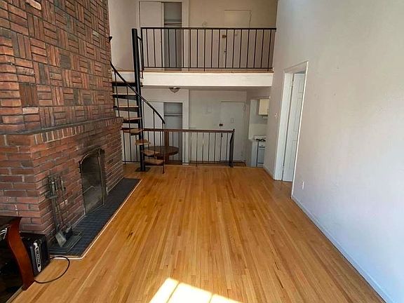 2nd image of 33 W 85th St #1A5