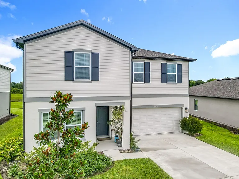 1348 Sterling Pointe Dr — Photo 3