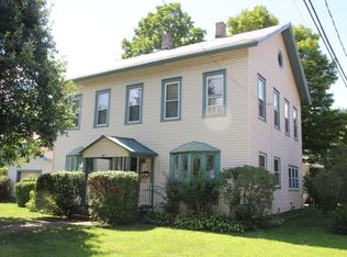 62 Mechanic St, Shelburne, MA 01370