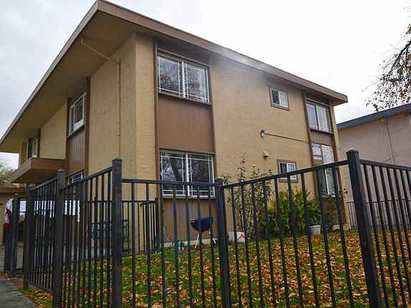 4th image of 1322 Carnelian Dr