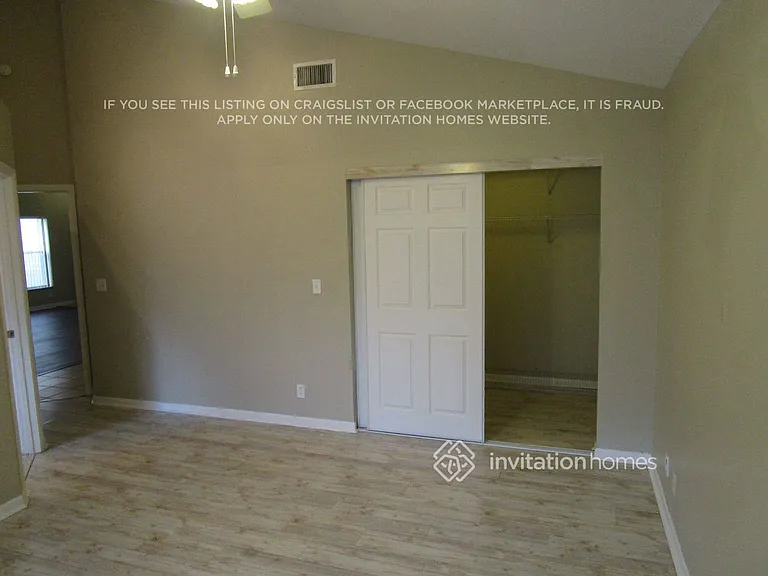 2855 NW 69th Ter — Photo 5