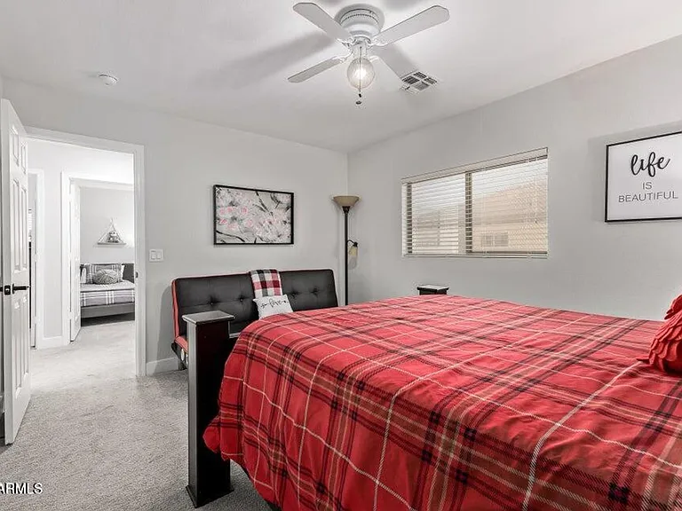 10617 W Daley Ln — Photo 22