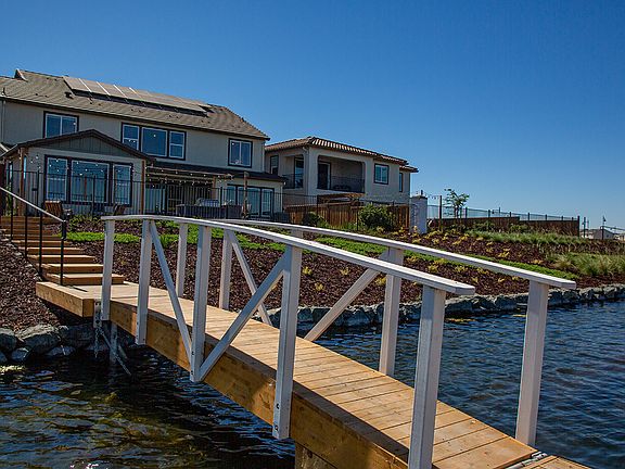 Dock