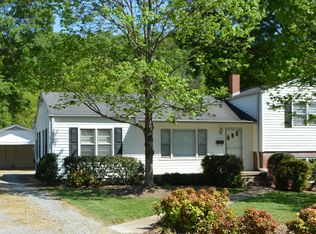 311 N 1st Ave, Mayodan, NC 27027