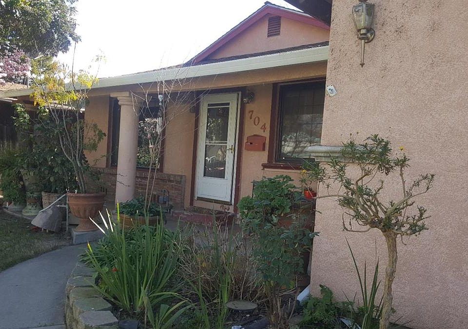 1st image of 704 Norland Dr