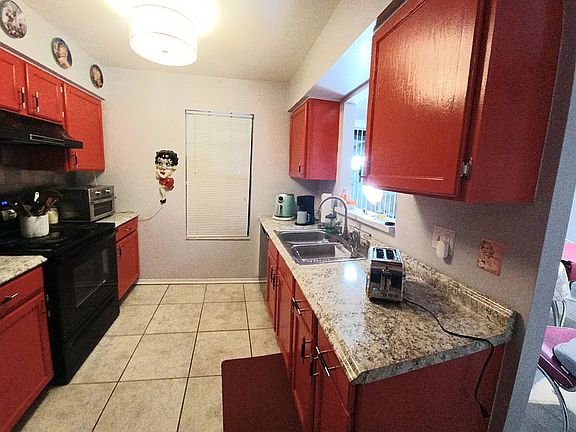 3rd image of 2864 Candela Ct