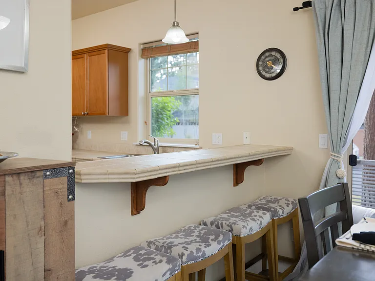 19851 Hollygrape St #2 — Photo 4