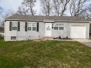 220 N Jennings Rd, Independence, MO 64056