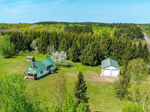 51795 Pontiac Rd, Hancock, MI 49930