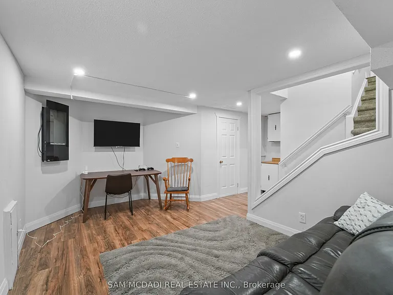 6251 Saltmarsh Ct — Photo 33