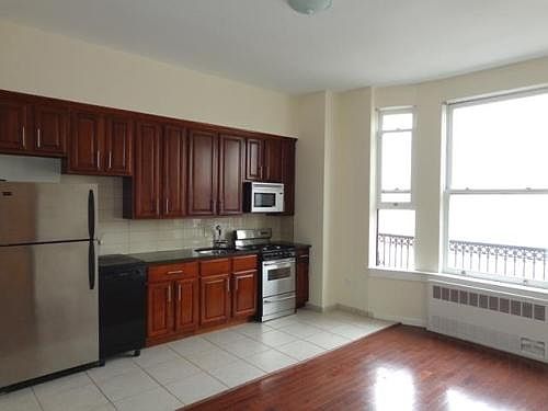 5th image of 169 Columbia Hts APT 1202