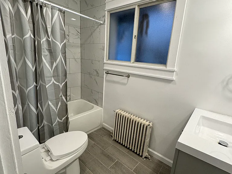496 Gettysburg St #2 — Photo 10