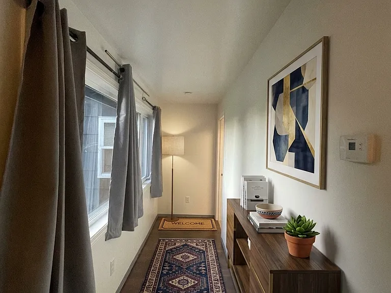 404 Whitworth Ave S — Photo 4