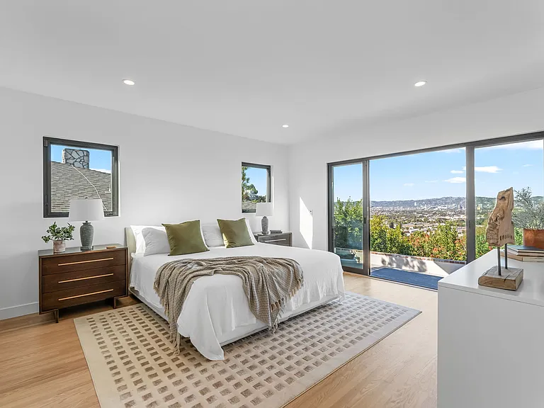 4301 Don Arellanes Dr — Photo 2