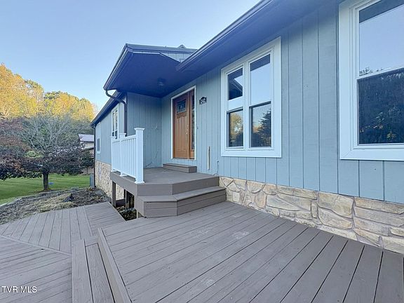 2nd image of 1342 Cresswood Dr