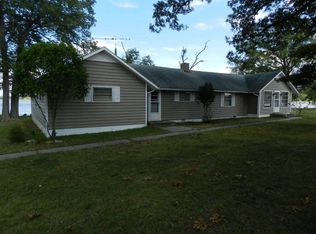 1534 Popes Creek Rd, Oak Grove, VA 22443