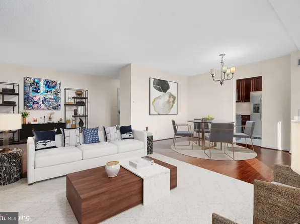 501 Slaters Ln APT 704, Alexandria, VA 22314