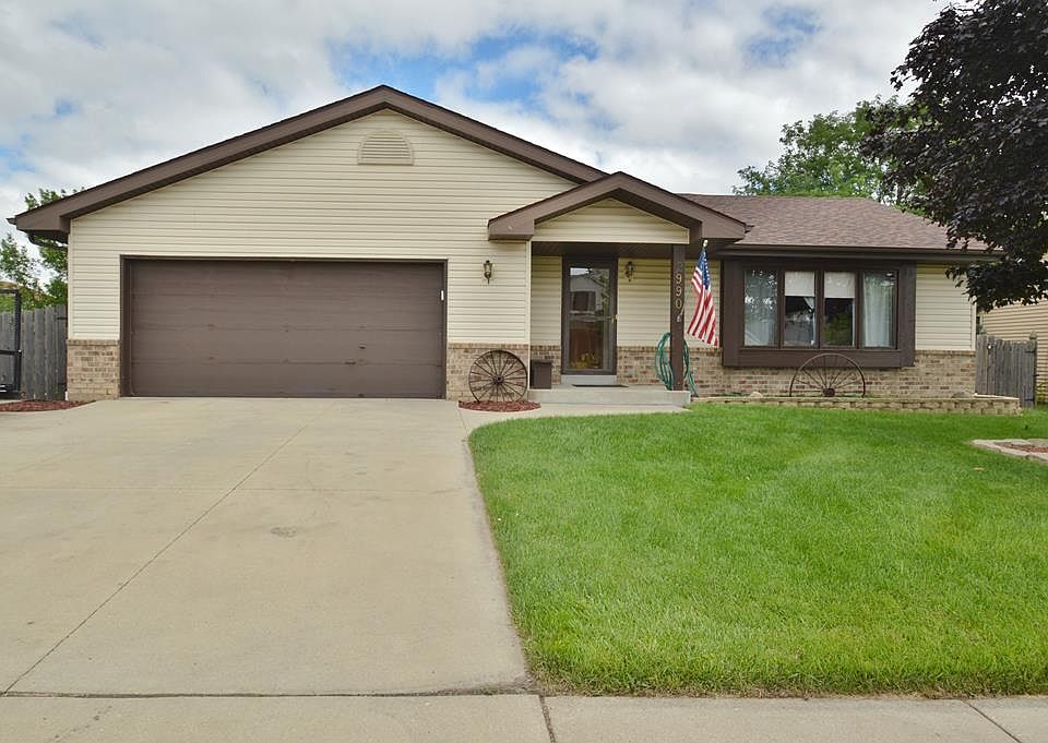 1st image of 2990 E Diane Dr