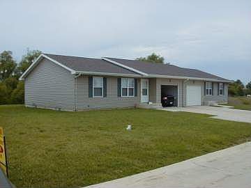 1st image of 19 Bobwhite Dr