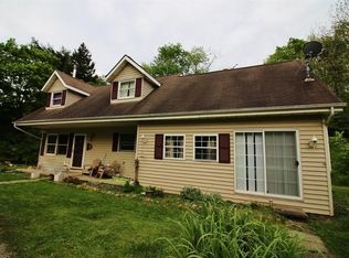 28 McClure Rd, Cheswick, PA 15024