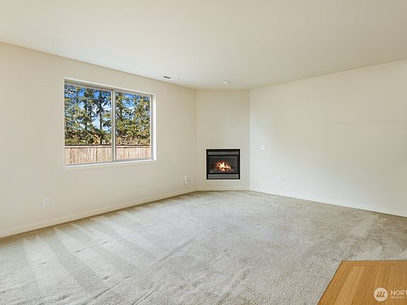 5th image of 15802 14th Avenue W