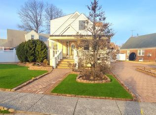 1 Tudor Cres, Elmont, NY 11003