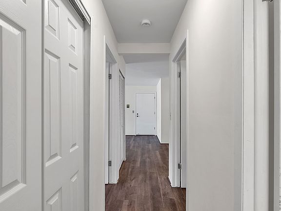 4th image of 7769 Manor Cir APT 104