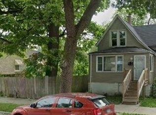 9338 S Woodlawn Ave, Chicago, IL 60619