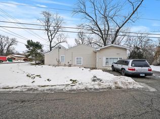 425 Beachview Dr, Round Lake Beach, IL