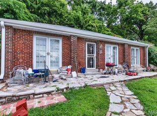 9705 Riverview Dr, Saint Louis, MO