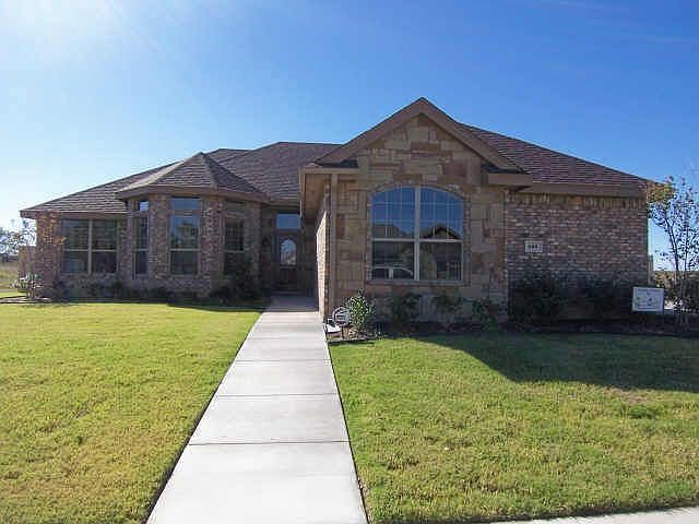 1st image of 609 Benelli Dr