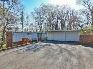 202 Brocdorf Dr, Cincinnati, OH 45215
