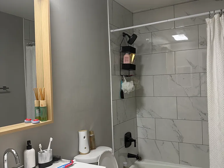 1535 N Winslowe Dr #3A — Photo 3