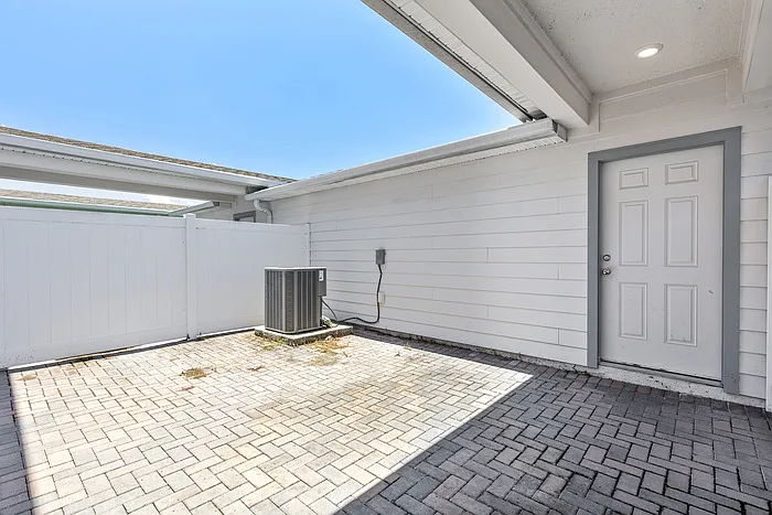 14556 Orchid Island Dr — Photo 23