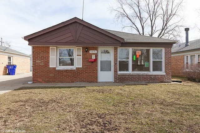 11641 S Troy Dr photo 1