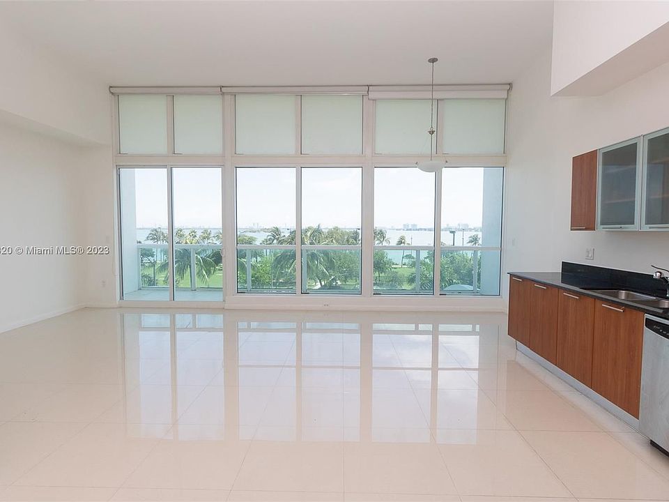 1st image of 1800 N Bayshore Dr APT 406