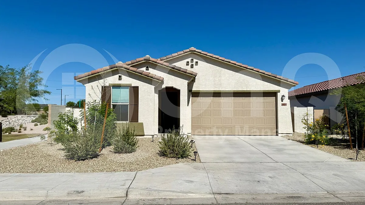 3 bed, 2.0 bath, 1680 sqft, $1,899 — Photo 3